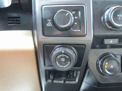 Used 2017 Ford F150 XLT w/ XTR Package AWD/4WD image 16