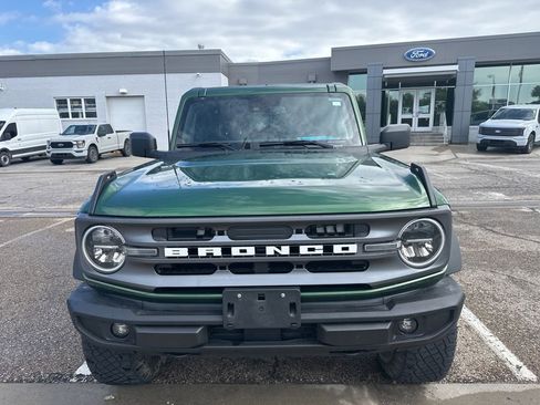 Used 2024 Ford Bronco Big Bend w/ Sasquatch Package AWD/4WD image 2