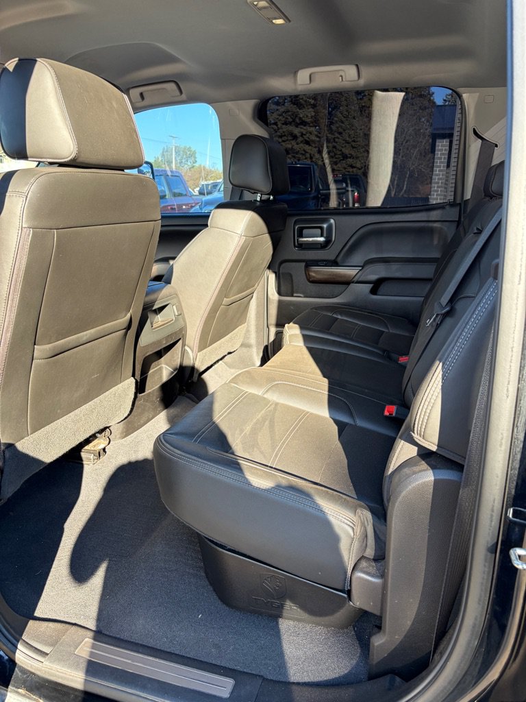 Used 2019 GMC Sierra 3500 Denali w/ Duramax Plus Package AWD/4WD image 18