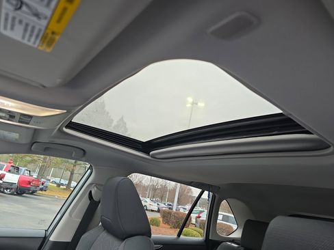 Used 2025 Toyota RAV4 XLE image 30