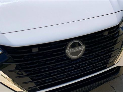 Used 2024 Nissan Sentra SV FWD image 29