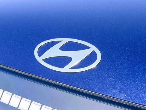 New 2026 Hyundai Ioniq 9 Calligraphy AWD/4WD image 13