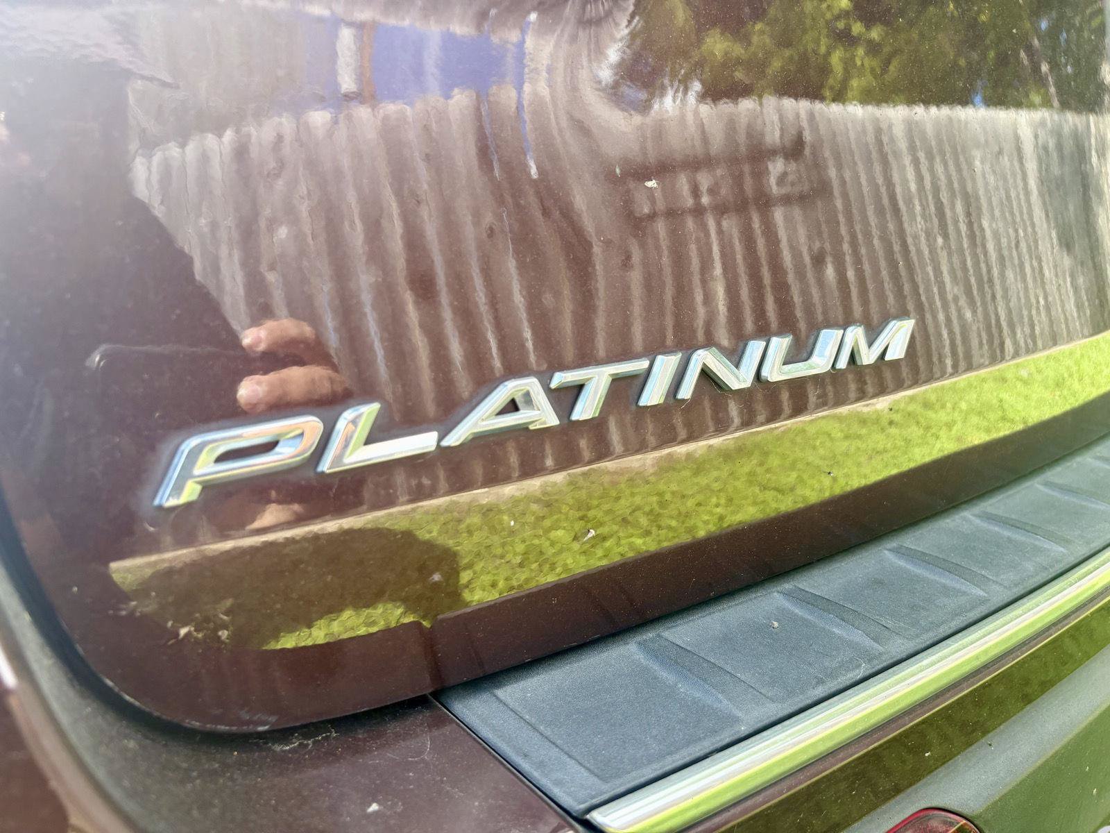 Used 2020 Ford Explorer Platinum w/ Premium Technology Package AWD/4WD image 8