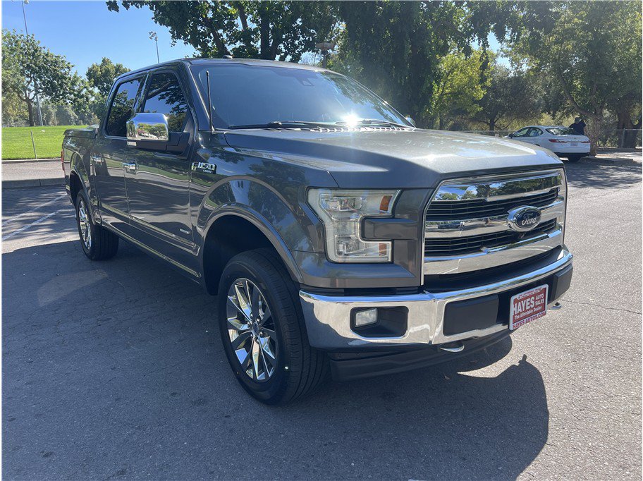 Used 2017 Ford F150 Lariat w/ Equipment Group 502A Luxury AWD/4WD image 3