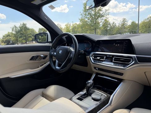 Used 2019 BMW 330i xDrive Sedan w/ Convenience Package AWD/4WD image 20