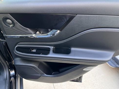 Used 2020 Lincoln Corsair Reserve w/ Equipment Group 201A image 24