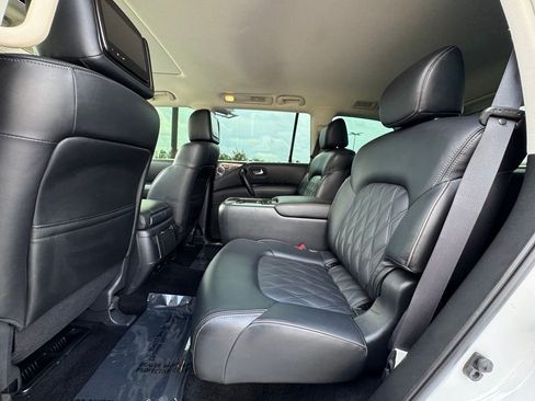 Used 2022 Nissan Armada Platinum w/ Captain's Chairs Package RWD image 37
