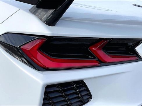 Used 2023 Chevrolet Corvette Stingray Premium Cpe w/ Z51 Performance Package RWD image 18