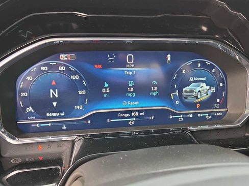 Used 2024 Chevrolet Silverado 1500 High Country w/ Technology Package image 18