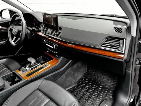 Used 2023 Audi Q5 2.0T Premium Plus w/ Premium Plus Package image 11