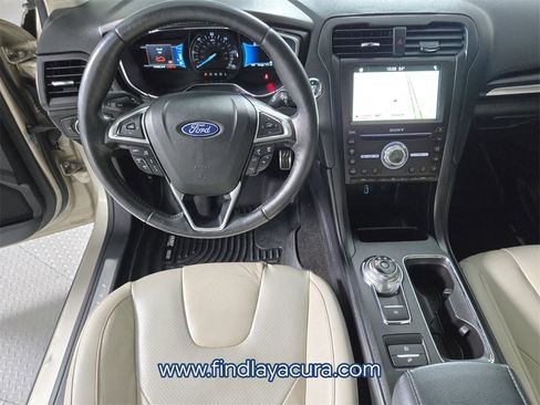 Used 2018 Ford Fusion Titanium image 13