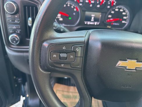 Used 2023 Chevrolet Silverado 1500 Custom image 24