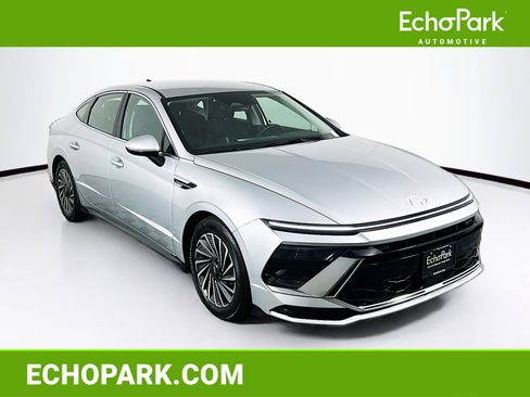 Used 2025 Hyundai Sonata SEL image 1