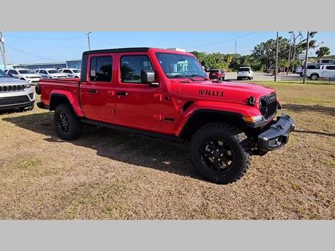 New 2025 Jeep Gladiator Willys image 25