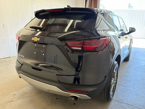 Used 2025 Chevrolet Blazer LT FWD image 5