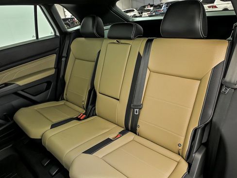 Certified 2022 Volkswagen Atlas Cross Sport SE AWD/4WD image 15