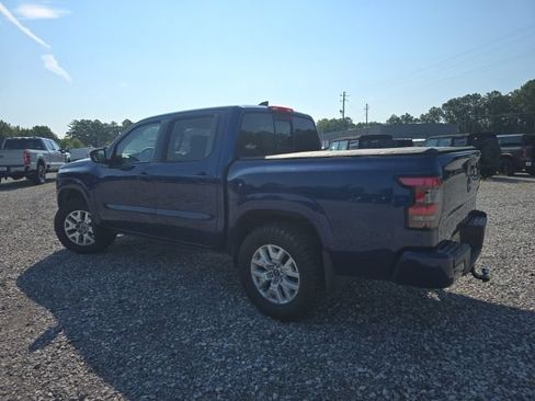 Used 2022 Nissan Frontier SV AWD/4WD image 4
