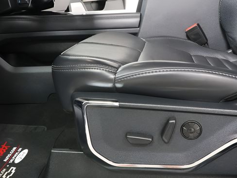 Used 2025 Ford F250 Platinum AWD/4WD image 22