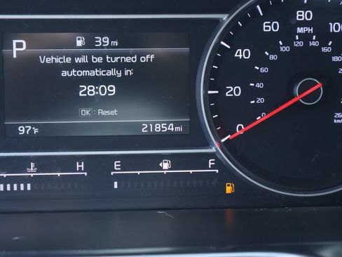 Certified 2023 Kia Sorento S FWD image 31
