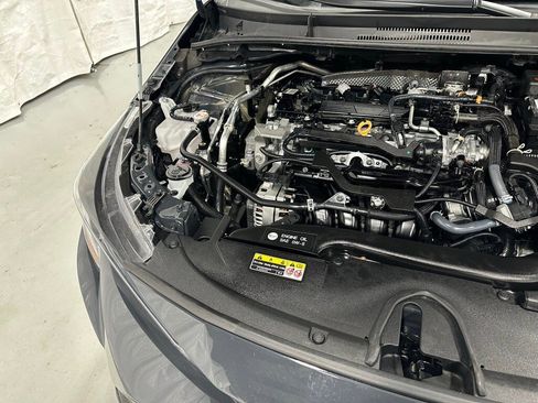 Used 2025 Toyota Corolla LE image 64