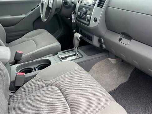 Used 2015 Nissan Frontier SV w/ SV Value Truck Package image 18