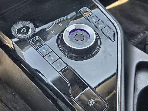 Used 2025 Kia Niro Wave FWD image 34