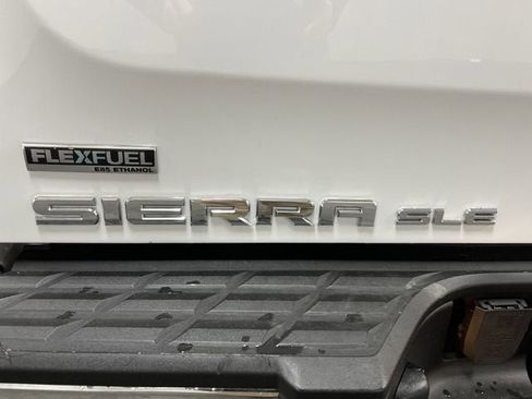 Used 2011 GMC Sierra 1500 SLE w/ Power Tech Package image 28