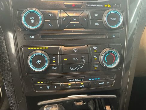 Used 2017 Ford Explorer FWD image 15