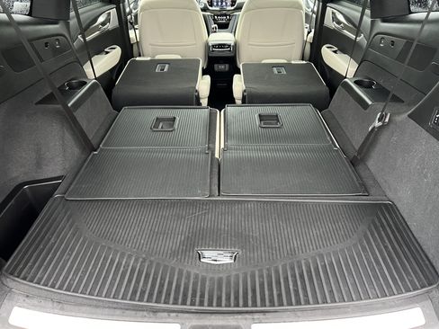 Used 2023 Cadillac XT6 Sport w/ Technology Package image 24