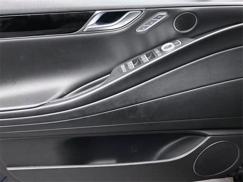 Used 2023 Genesis G80 2.5T image 11