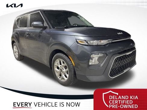Certified 2022 Kia Soul LX w/ Technology Package image 1