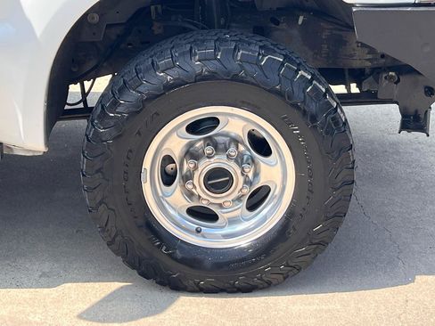 Used 2004 Ford F350 Lariat AWD/4WD image 90