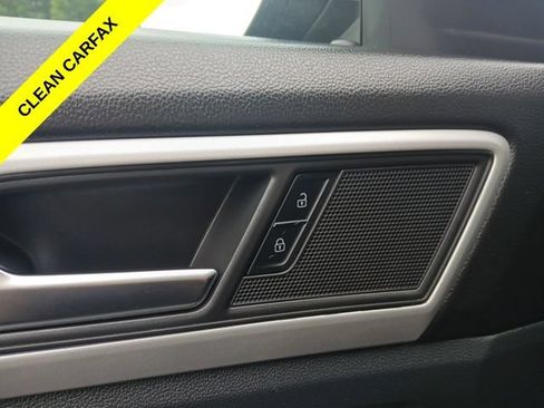 Used 2022 Volkswagen Atlas Cross Sport SE AWD/4WD image 32