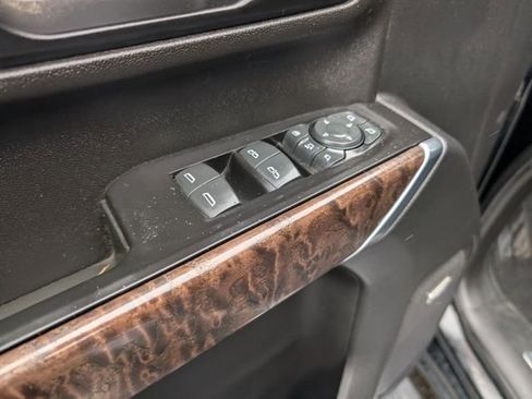 Used 2020 GMC Sierra 3500 Denali w/ Technology Package image 16