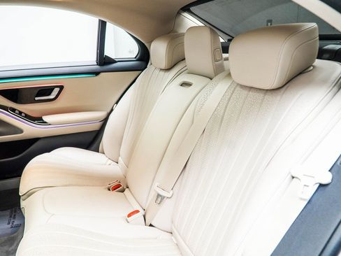 Used 2023 Mercedes-Benz S 500 4MATIC image 42