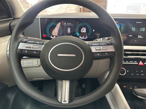 Used 2025 Hyundai Tucson SEL image 16