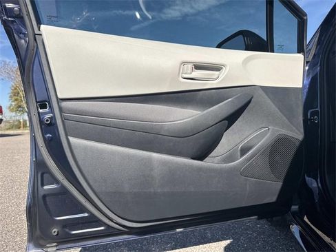 Used 2025 Toyota Corolla LE image 15