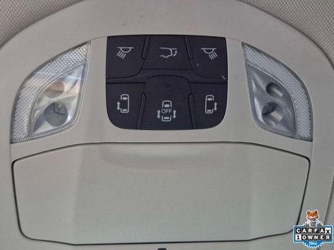 Used 2023 Chrysler Voyager LX FWD image 20