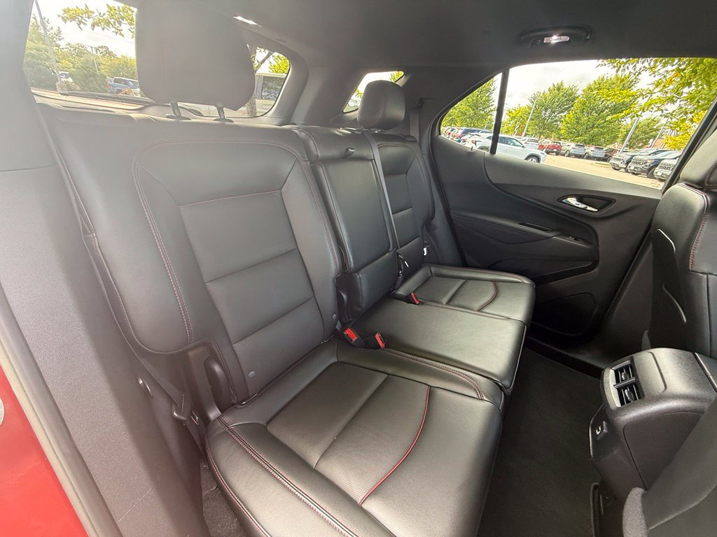 Used 2023 Chevrolet Equinox RS w/ RS Leather Package AWD/4WD image 24