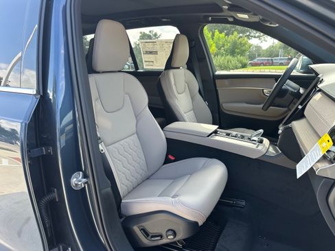Used 2026 Volvo XC90 B6 Plus w/ Protection Package Premier image 8