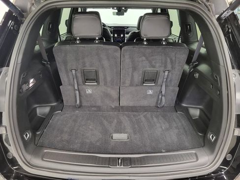 Used 2024 Jeep Grand Cherokee L Limited w/ Luxury Tech Group II image 11