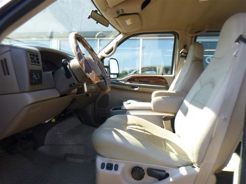 Used 2000 Ford F250 Lariat image 6
