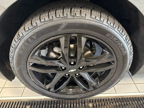 Used 2021 Chevrolet Equinox LT FWD image 12