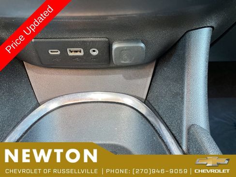 Used 2024 Chevrolet Malibu LT FWD image 19