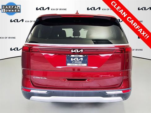 Certified 2023 Kia Carnival EX image 7