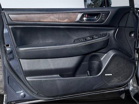 Used 2016 Subaru Outback 2.5i Limited image 13