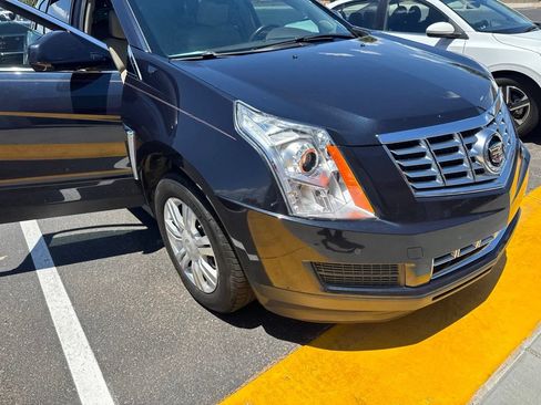 Used 2015 Cadillac SRX Luxury w/ Driver Awareness Package FWD image 6