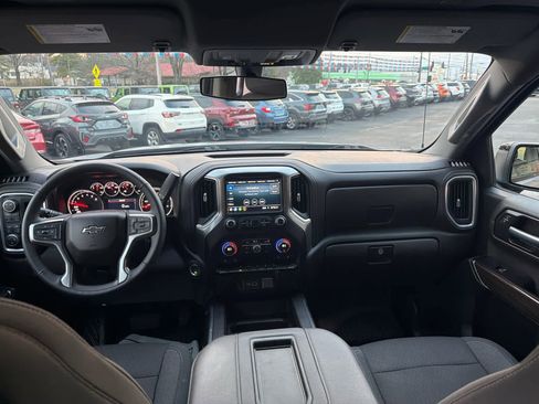 Used 2022 Chevrolet Silverado 1500 RST image 16