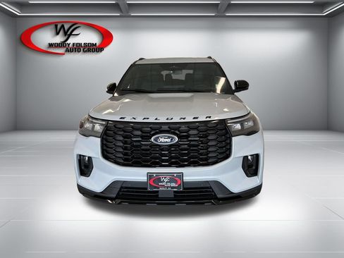New 2026 Ford Explorer ST-Line w/ ST-Line Street Pack RWD image 2