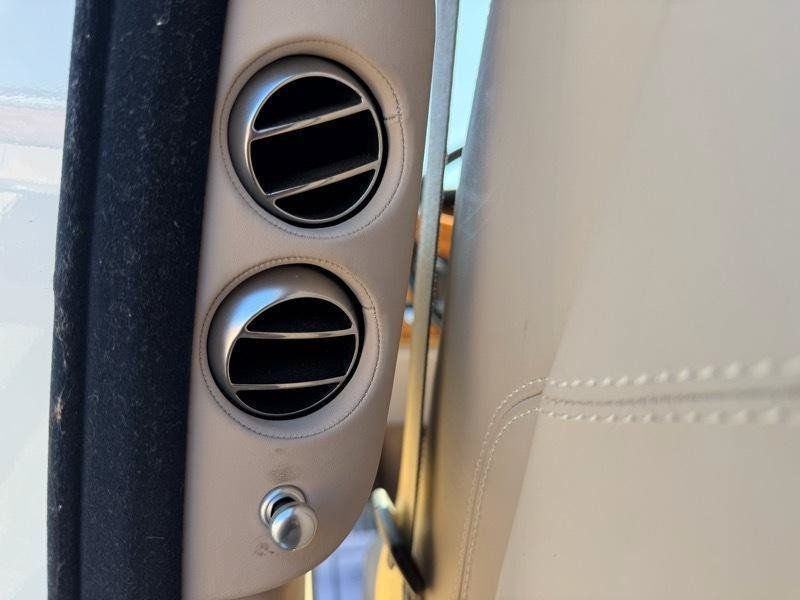 Used 2006 Rolls-Royce Phantom Sedan RWD image 36